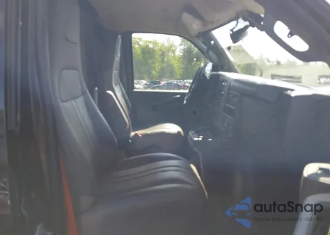 2019 Chevrolet Express 2500 Work Van из США, поврежденный, VIN 1GCWGAFP9K1229029